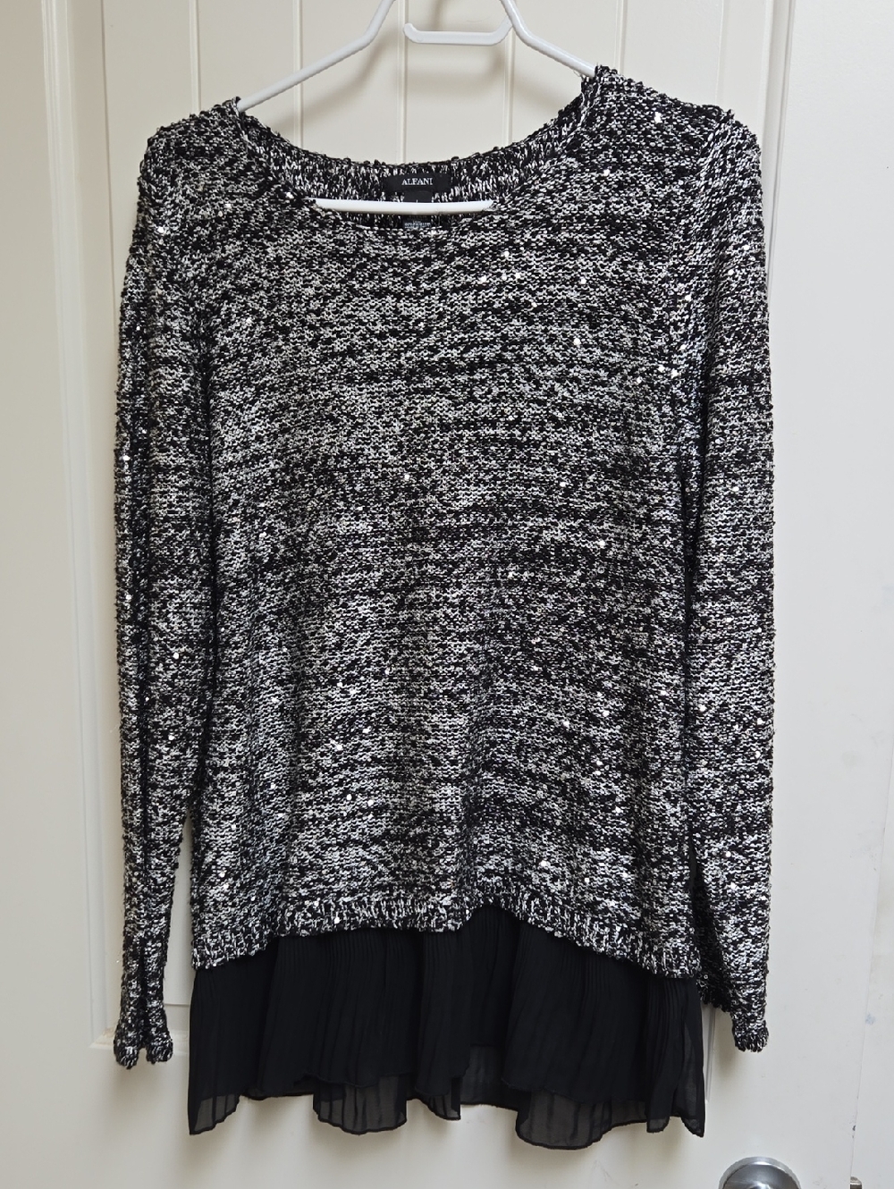 Alfani Black & White Two-Tone Knit Sweater Women's Large Sparkly Sequins